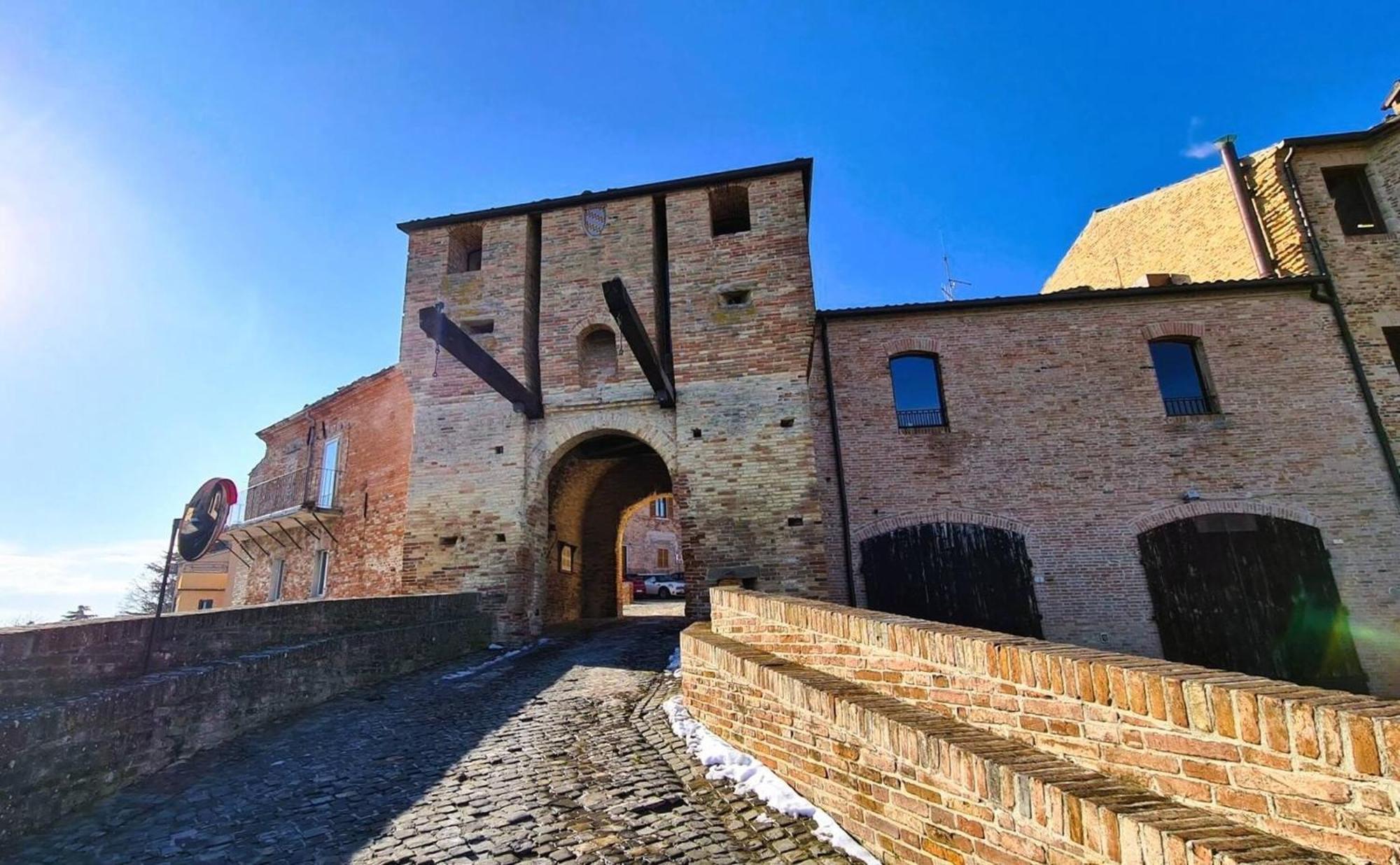 Cerreto Castello Borgo Calbianco - Private House With Pool & Airco 빌라 외부 사진