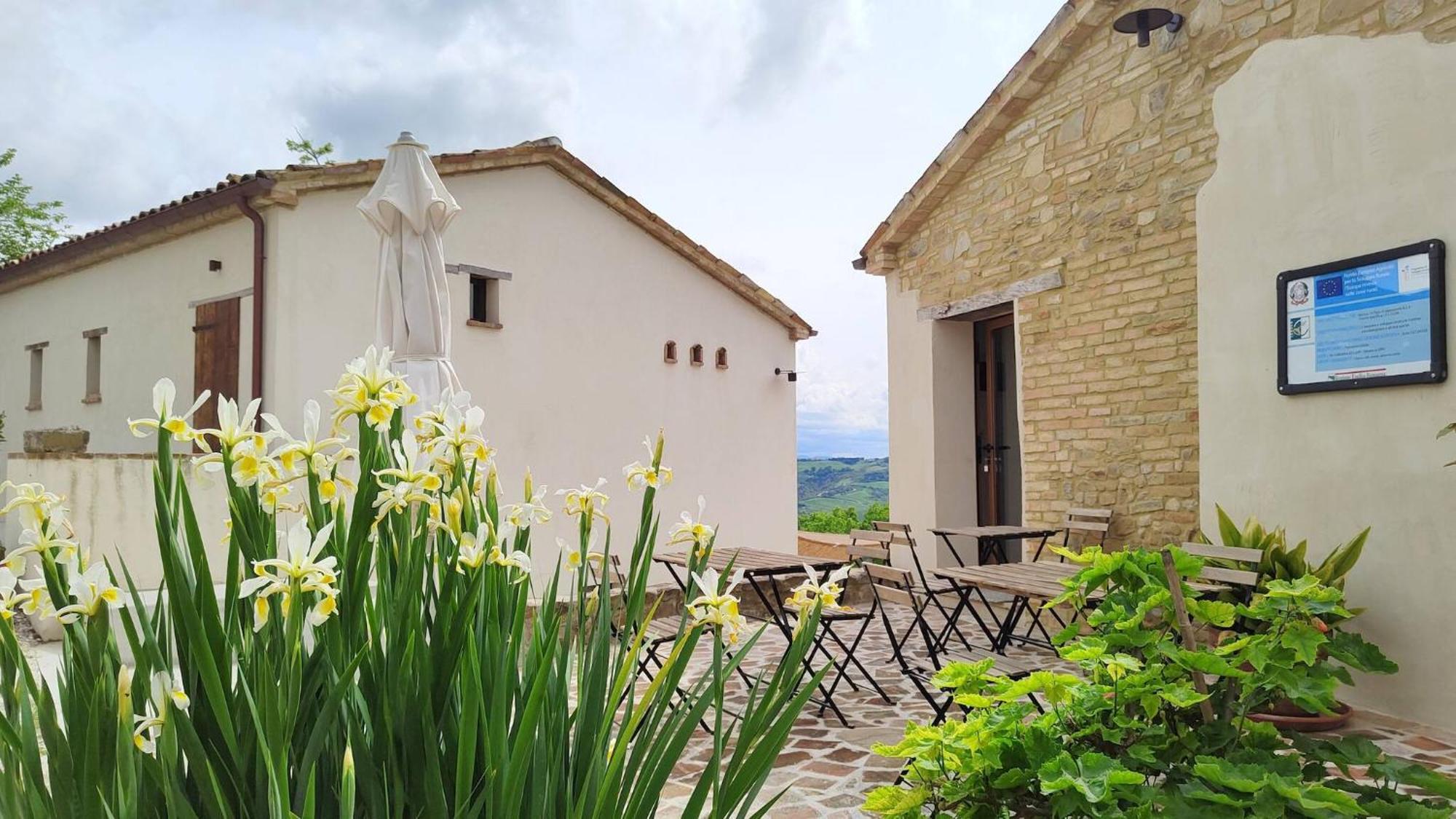 Cerreto Castello Borgo Calbianco - Private House With Pool & Airco 빌라 외부 사진