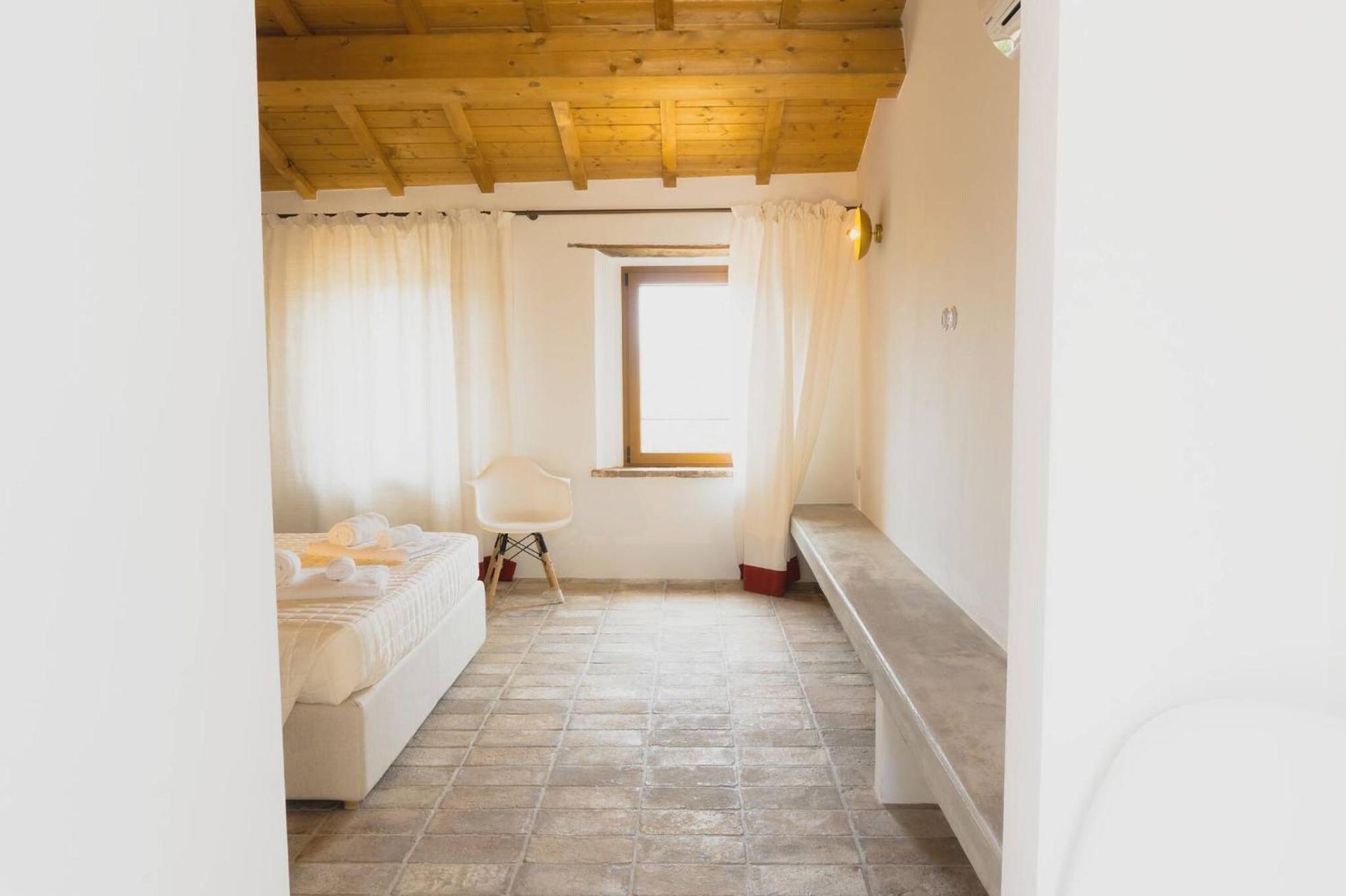 Cerreto Castello Borgo Calbianco - Private House With Pool & Airco 빌라 외부 사진
